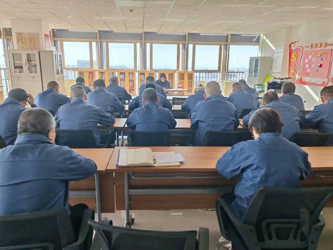 202512111765414017914339.jpg 634fb3c092b83adc4ffbe79a95e7be79.jpg