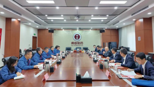 中国建设银行甘肃省分行党委书记徐宏一行莅临佛慈集团调研交流