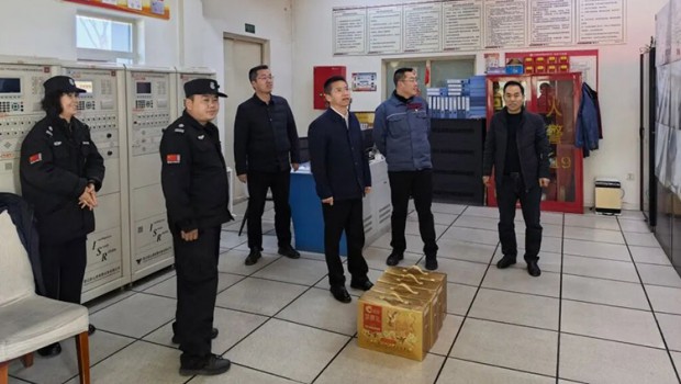 岁寒情长守初心 关怀奋进启新程——佛慈集团开展2026年春节前走访慰问活动